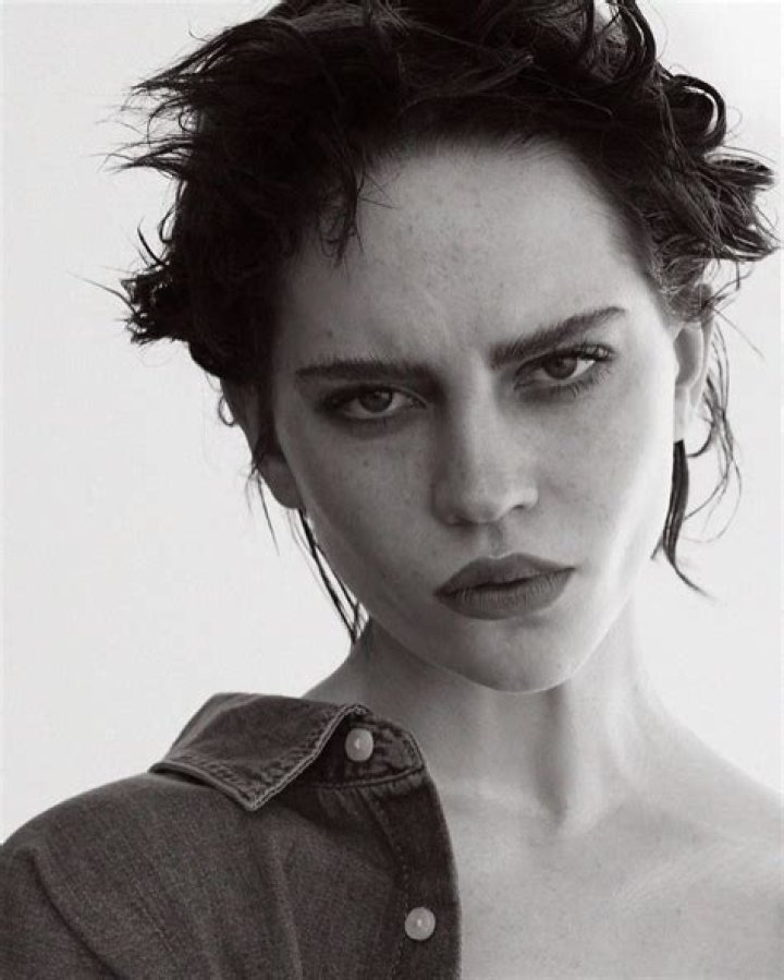 Sophie Thatcher – Biography, Facts & Life Story