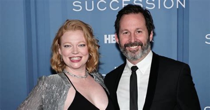Succession’s Sarah Snook Finds Love (And a Husband) During Lockdown