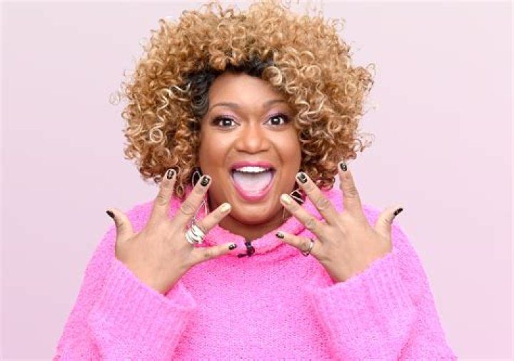 Sunny Anderson Net Worth – How Much Is Sunny Anderson Worth?
