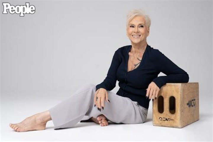 Susan Powter Author, Bio, Wiki, Age, Height, Partner, Books, Workouts, and Net Worth