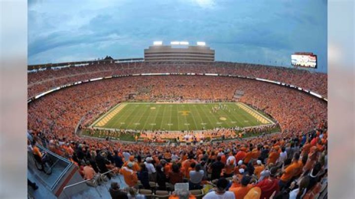 Top 25 Biggest College Football Stadiums in the Country