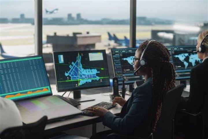 UK air traffic control outage '1 in 15 million' event: boss