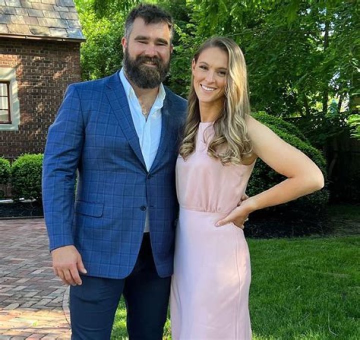 What is Jason Preston Height? Age, Bio, Wiki, Career, Net Worth, Stats, Contracts, Family and News