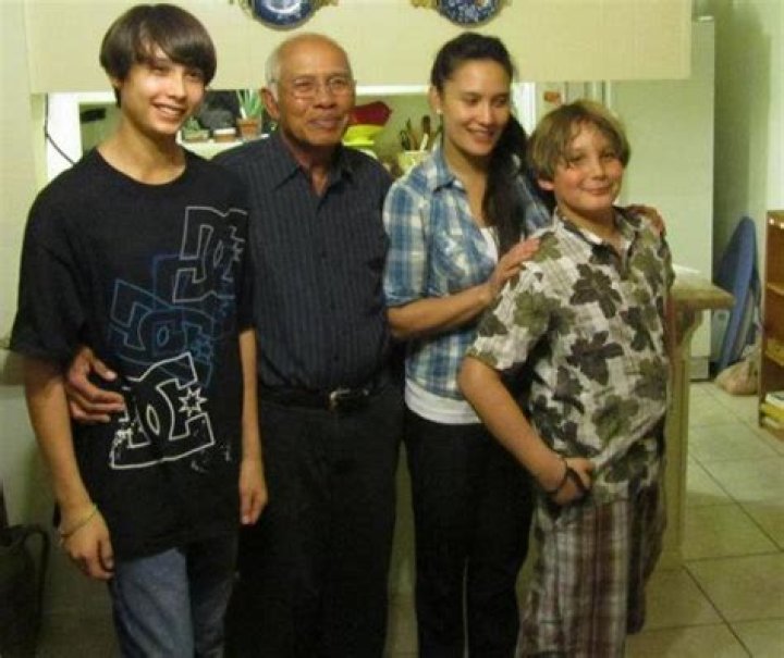 Who is Atz Lee Kilcher first wife Nantia Krisintu? What happened to her?