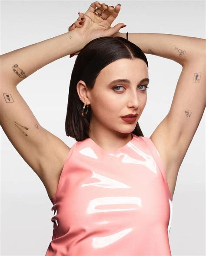 Who Is Emma Chamberlain Tattoo Artist? Design And Meaning