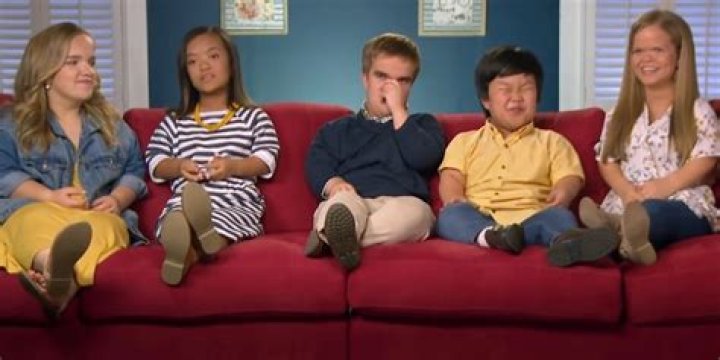 Why Does Trent's Father Miss the Father's Day Gathering on '7 Little Johnstons'?