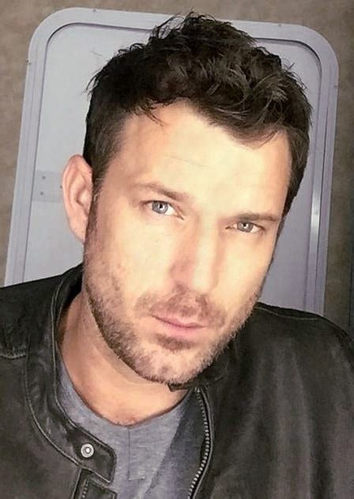 Wil Traval – Biography, Facts & Life Story